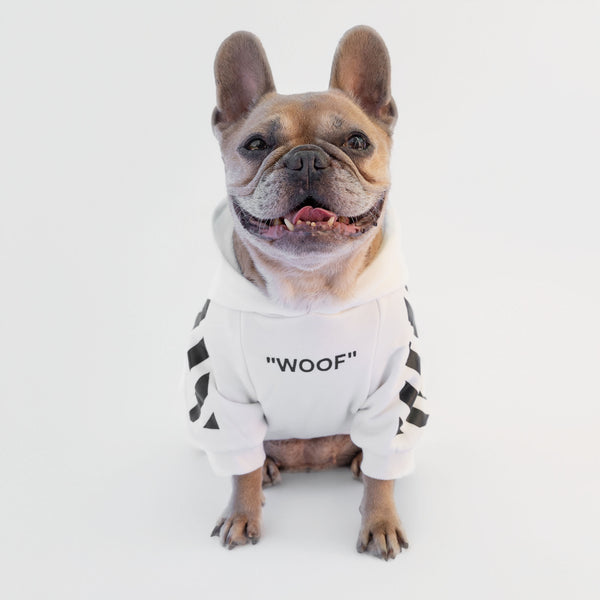 Weißes „Woof“-Sweatshirt. Personalisierbar mit Namen