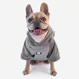 Fleece-Sweatshirt mit Kapuze und grauen Bommeln