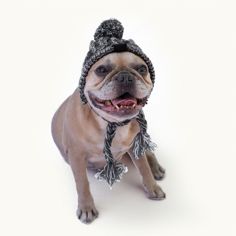 Bonnet en laine gris avec pompon