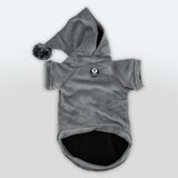 Fleece-Sweatshirt mit Kapuze und grauen Bommeln